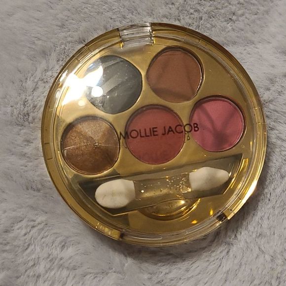 Eyeshadow pallete - Picture 2 of 4